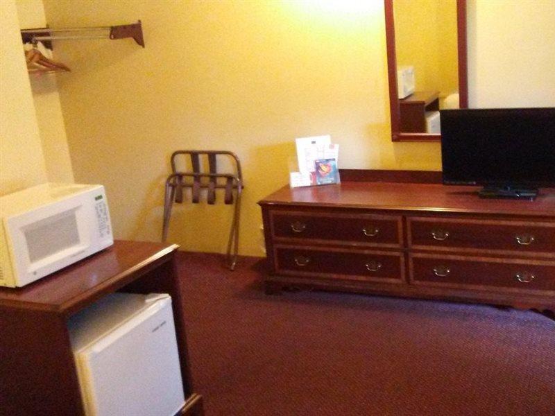 Econo Lodge Hornell Екстер'єр фото