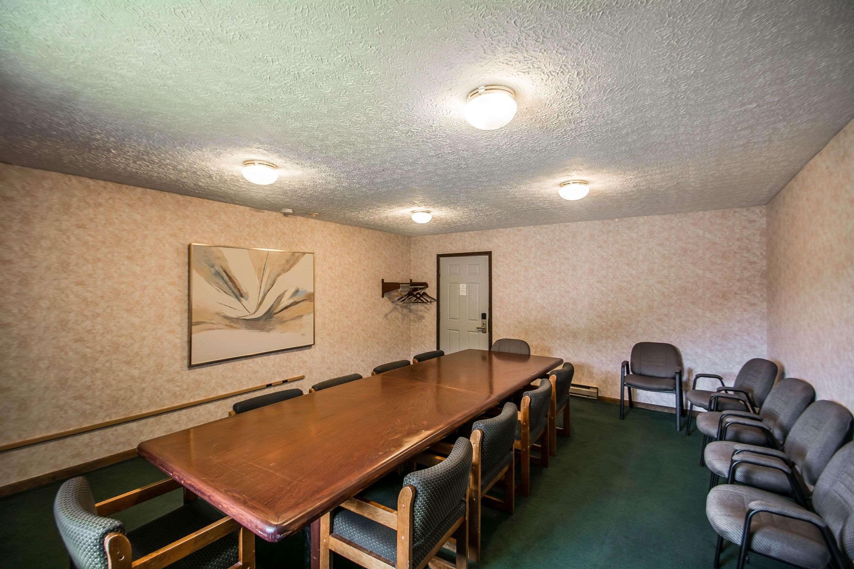 Econo Lodge Hornell Екстер'єр фото